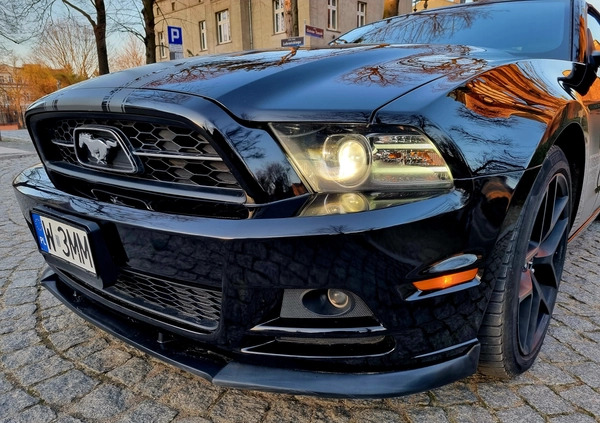 Ford Mustang cena 69000 przebieg: 208000, rok produkcji 2014 z Luboń małe 277